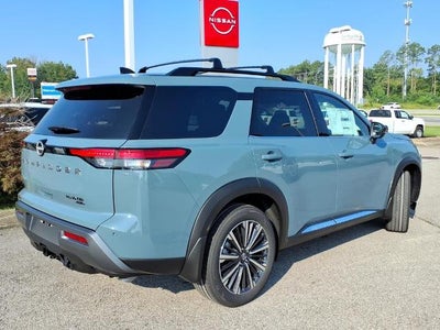 2026 Nissan Pathfinder Platinum 4WD