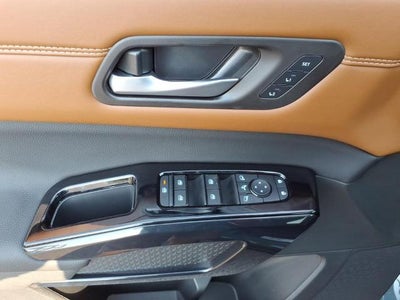 2026 Nissan Pathfinder Platinum 4WD