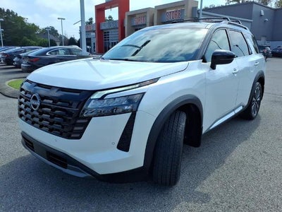 2026 Nissan Pathfinder Platinum 4WD