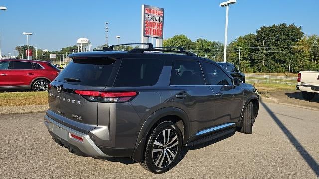 2023 Nissan Pathfinder Platinum