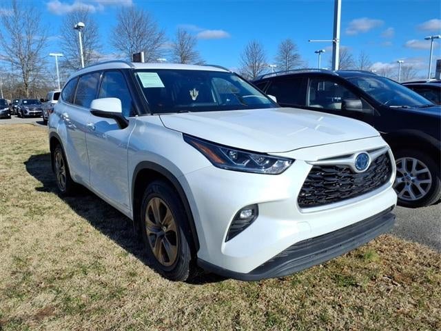 2022 Toyota Highlander Hybrid Bronze Edition AWD (Natl)