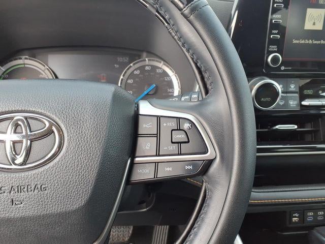 2022 Toyota Highlander Hybrid Bronze Edition AWD (Natl)