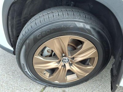 2022 Toyota Highlander Hybrid Bronze Edition AWD (Natl)