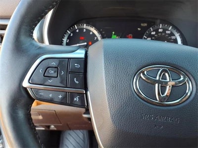 2020 Toyota Highlander Platinum AWD (Natl)