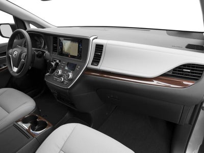2016 Toyota Sienna 5dr 8-Pass Van XLE FWD (Natl)