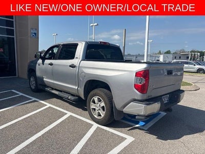 2014 Toyota Tundra 4WD Truck 4WD CrewMax Short Bed 5.7L FFV SR5 (SE)