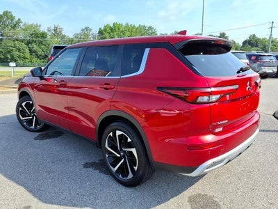 2022 Mitsubishi Outlander SE Launch Edition FWD