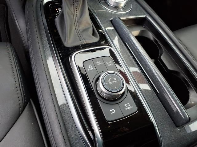 2024 Nissan Armada SV