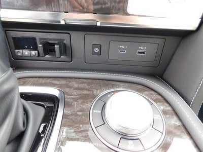 2022 Nissan Armada Platinum