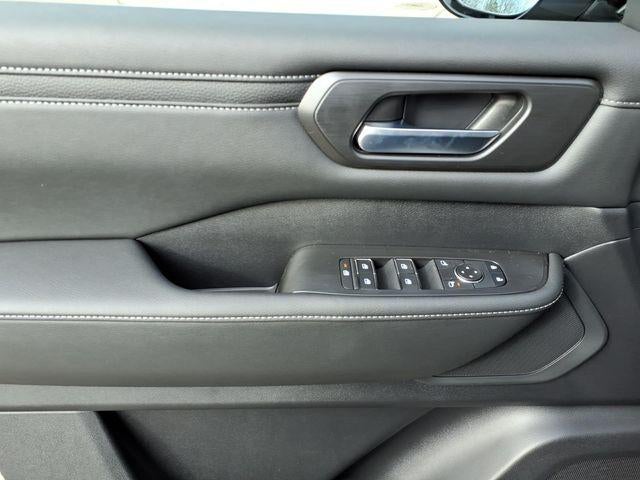 2026 Nissan Armada SV