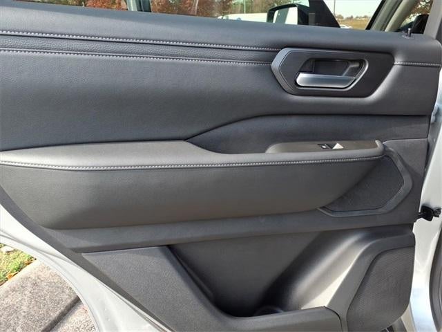 2025 Nissan Armada SV