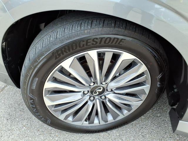 2025 INFINITI QX80 SENSORY AWD