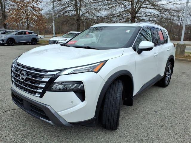 2025 Nissan Rogue SL