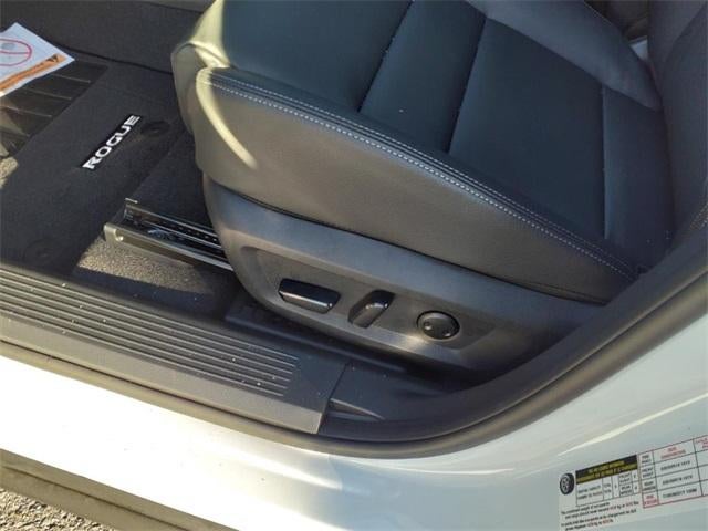 2025 Nissan Rogue FWD SL