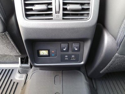 2023 Nissan Rogue FWD Platinum *Ltd Avail*