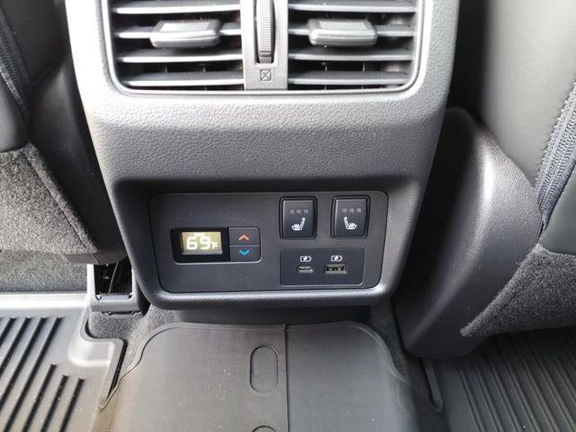 2023 Nissan Rogue FWD Platinum *Ltd Avail*