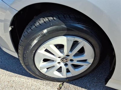 2018 Toyota Prius One (Natl)