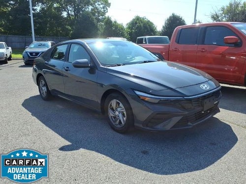 2025 Hyundai ELANTRA SE IVT