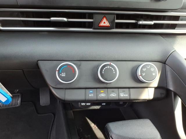 2025 Hyundai ELANTRA SE IVT
