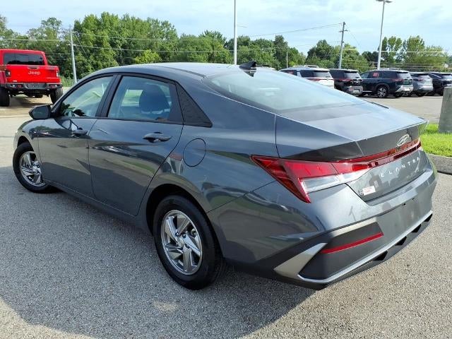2025 Hyundai ELANTRA SE IVT