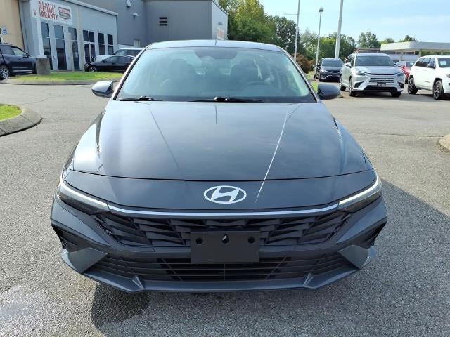 2025 Hyundai ELANTRA SE IVT