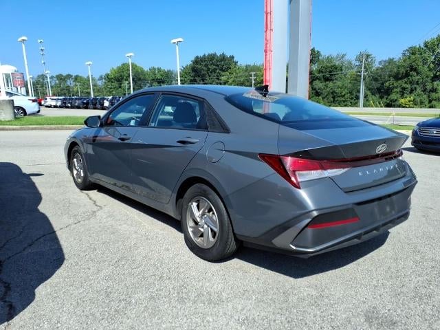 2025 Hyundai ELANTRA SE IVT