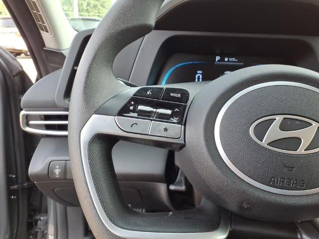2025 Hyundai ELANTRA SE IVT