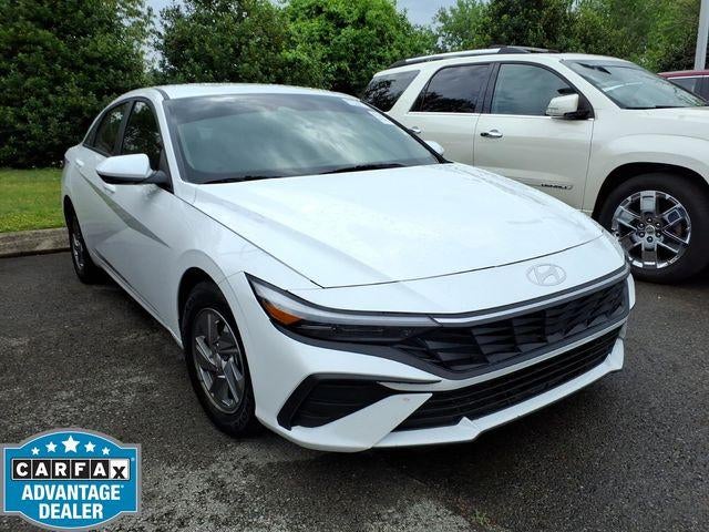2025 Hyundai ELANTRA SE IVT