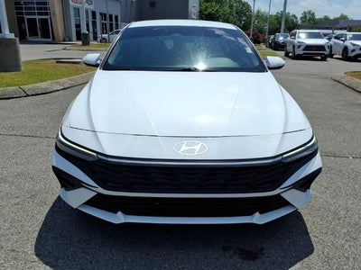 2025 Hyundai ELANTRA SE IVT