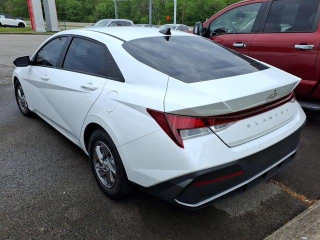 2025 Hyundai ELANTRA SE IVT