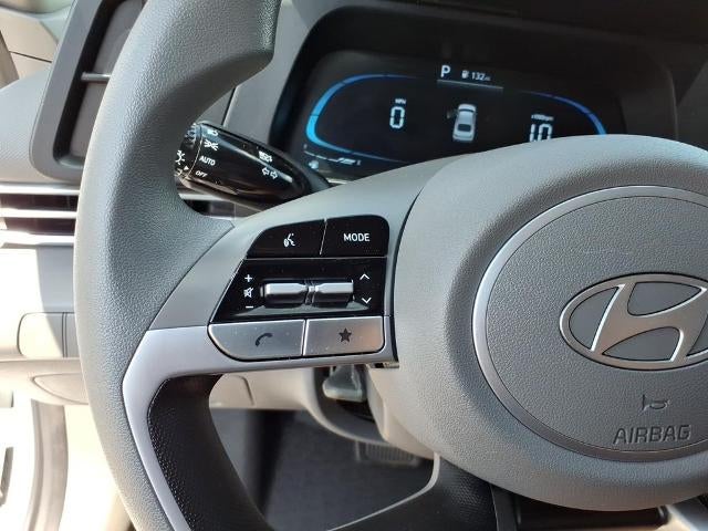 2025 Hyundai Elantra SE - Photo 7