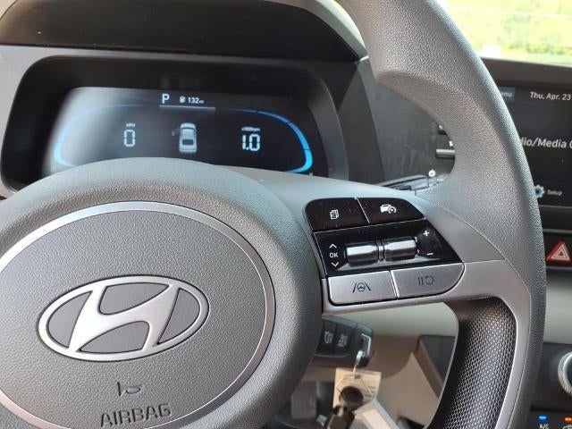 2025 Hyundai ELANTRA SE IVT